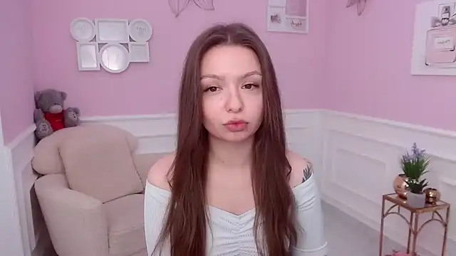 LucySkilar online show from December 22, 2024, 6:06 am