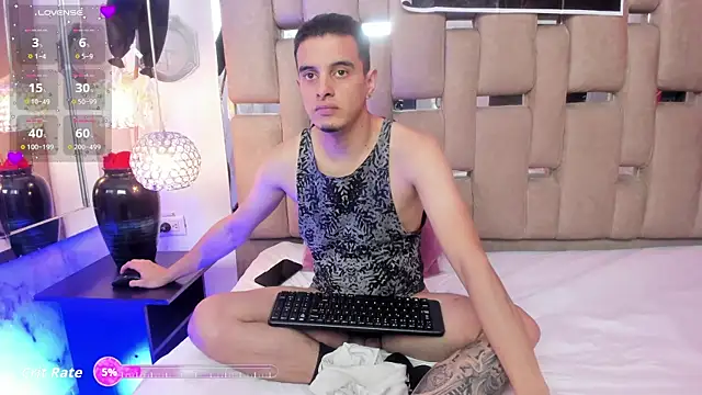 Maximo   online show from October 22, 2025, 8:41 pm