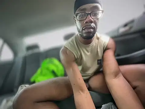 Mandingomanxx online show from April 23, 2026, 9:16 pm