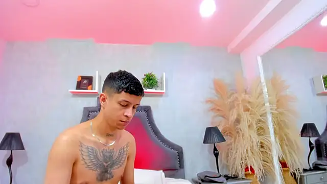 AgarEvans online show from April 18, 2026, 4:26 am