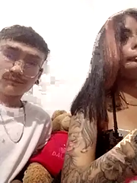 sylvana 19 online show from December 14, 2025, 4:51 am