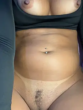 Snapshot of Francielediass chatting on April 7, 2026, 4:25 am Francielediass online show from April 7, 2026, 4:25 am