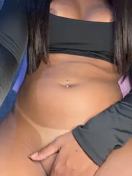 Snapshot of Francielediass chatting on April 2, 2026, 3:46 am Francielediass online show from April 2, 2026, 3:46 am