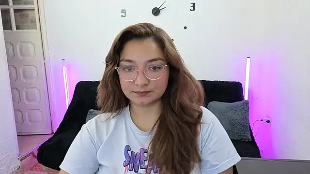  sweetcarla online show from February 7, 2026, 5:54 pm