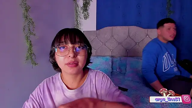 Snapshot of arysUwU chatting on March 19, 2025, 6:35 am arysUwU online show from March 19, 2025, 6:35 am