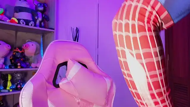 Snapshot of EmilyMiller_ chatting on January 16, 2026, 6:01 pm EmilyMiller online show from January 16, 2026, 6:01 pm