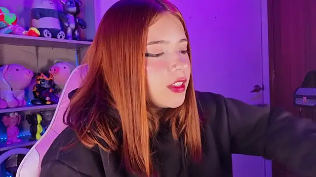 Snapshot of EmilyMiller_ chatting on January 12, 2026, 5:20 pm EmilyMiller online show from January 12, 2026, 5:20 pm