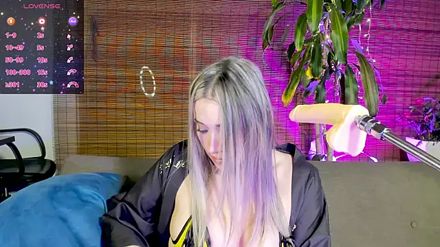 Snapshot of Karla_bae chatting on January 20, 2025, 9:24 am Karla bae online show from January 20, 2025, 9:24 am