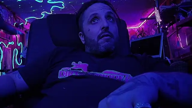 Snapshot of tayshie chatting on November 8, 2025, 3:48 pm tayshie online show from November 8, 2025, 3:48 pm