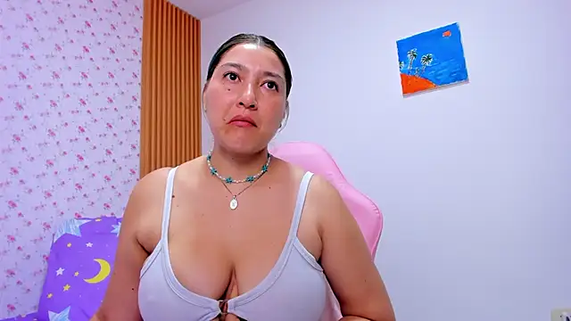 Soyqueen online show from April 21, 2026, 6:53 am