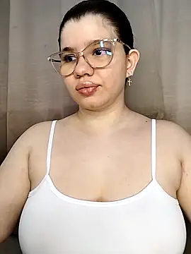 Danzel1105 online show from October 19, 2025, 5:59 pm