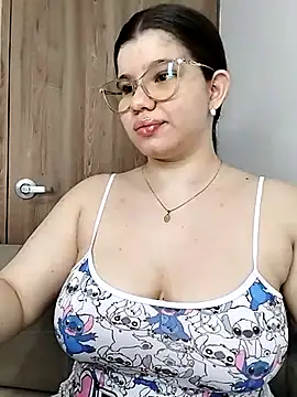 Danzel1105 online show from March 19, 2025, 9:06 am