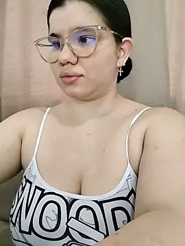 Danzel1105 online show from November 16, 2025, 5:17 pm