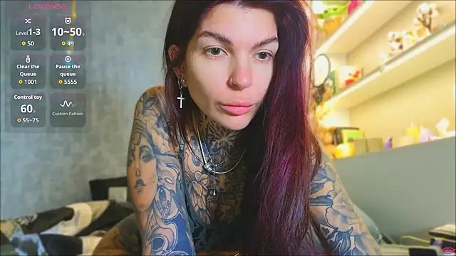 tattooedBabyy online show from April 20, 2026, 6:27 am