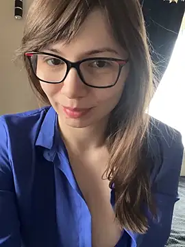 Snapshot of EvaRoss_ chatting on February 7, 2026, 8:33 am EvaRoss online show from February 7, 2026, 8:33 am