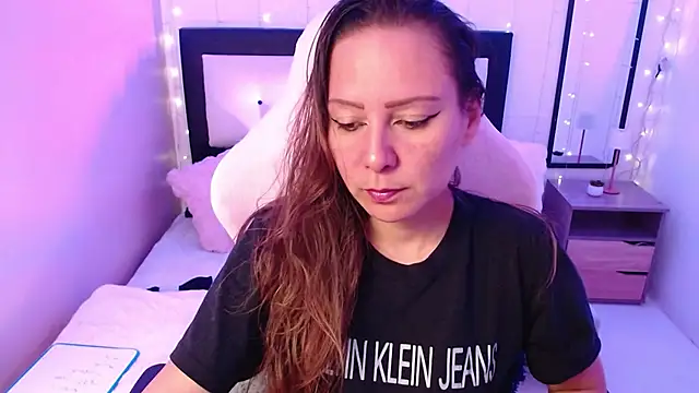 camila delarosa online show from July 1, 2026, 5:57 pm