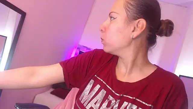 Snapshot of camila_delarosa chatting on September 15, 2025, 4:51 pm camila delarosa online show from September 15, 2025, 4:51 pm