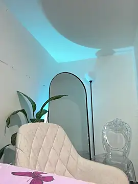 Dalila Thoms online show from October 24, 2025, 11:04 pm