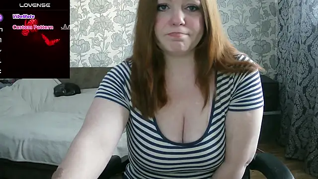 Snapshot of Sabrina_Poison chatting on February 12, 2025, 12:33 pm Sabrina Poison online show from February 12, 2025, 12:33 pm