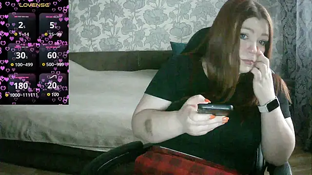 Snapshot of Sabrina_Poison chatting on October 10, 2025, 3:40 am Sabrina Poison online show from October 10, 2025, 3:40 am