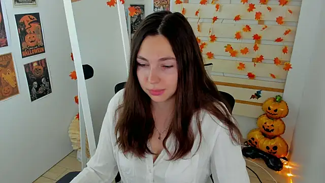 Lexy flower online show from November 28, 2025, 1:44 pm