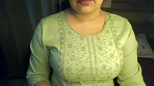 Trezza online show from October 23, 2025, 6:39 pm