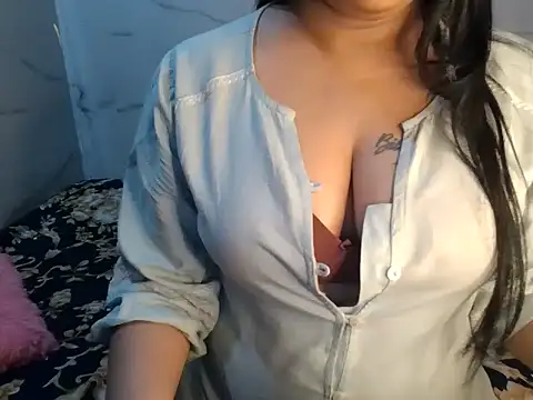 Trezza online show from March 8, 2026, 8:01 pm