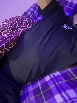 zecd14 online show from February 1, 2025, 9:29 pm