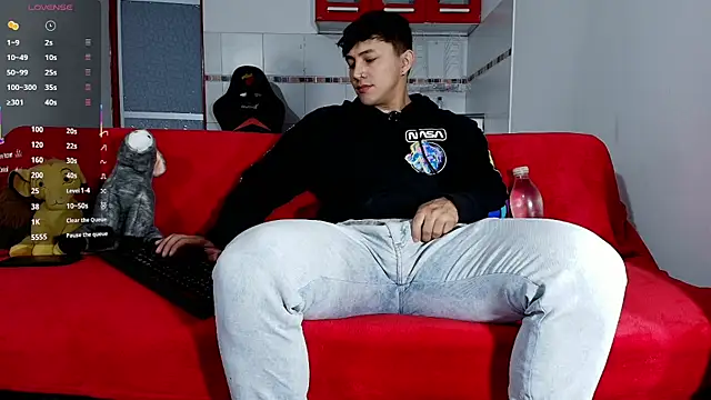 Snapshot of jacques_cardiet chatting on January 9, 2026, 12:01 pm jacques cardiet online show from January 9, 2026, 12:01 pm