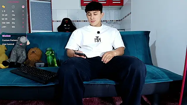 Snapshot of jacques_cardiet chatting on February 5, 2026, 11:28 am jacques cardiet online show from February 5, 2026, 11:28 am