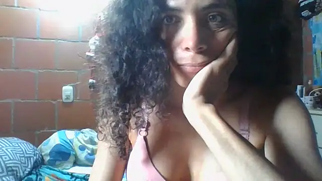 Snapshot of Nadia_Monroe chatting on June 10, 2026, 12:28 pm Nadia Monroe online show from June 10, 2026, 12:28 pm