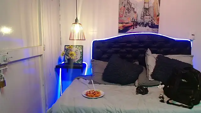 Snapshot of Dominik_girl chatting on November 22, 2025, 10:19 pm Dominik girl online show from November 22, 2025, 10:19 pm