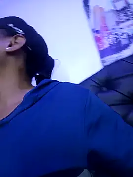 Snapshot of Dominik_girl chatting on September 16, 2025, 7:04 pm Dominik girl online show from September 16, 2025, 7:04 pm