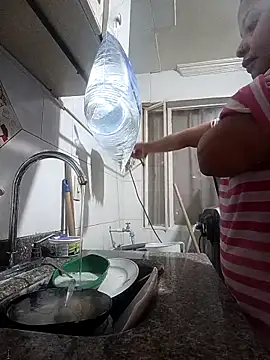 Dominik girl online show from April 9, 2026, 7:09 pm