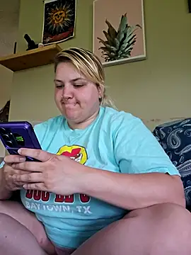 Snapshot of SweetCrazyKay chatting on April 1, 2026, 2:14 pm SweetCrazyKay online show from April 1, 2026, 2:14 pm