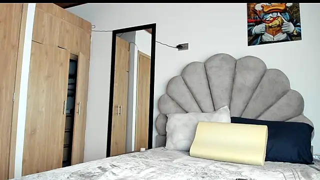 manucute 23  online show from April 19, 2026, 2:40 pm