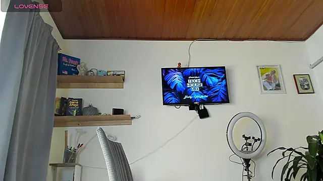 manucute 23  online show from December 17, 2025, 2:55 pm