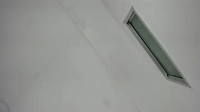 Oriana Guzman online show from September 19, 2025, 10:14 pm