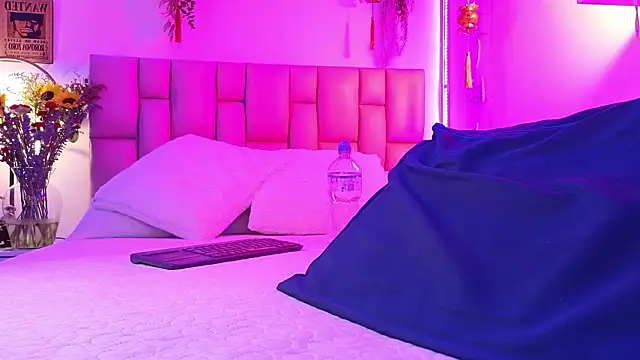 albaismynameX online show from April 1, 2026, 1:41 pm