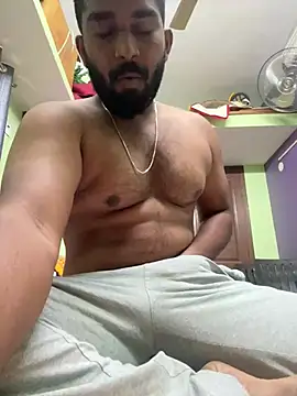 Snapshot of Handsomehunk_4U chatting on December 14, 2024, 5:18 am Handsomehunk 4U online show from December 14, 2024, 5:18 am