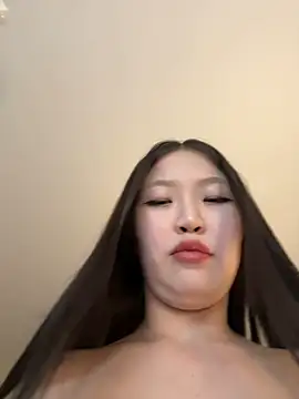 Snapshot of Aiko_Yumi chatting on March 7, 2025, 3:28 pm Aiko Yumi online show from March 7, 2025, 3:28 pm