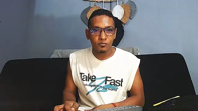 Grandeygruesa1 online show from January 10, 2026, 7:04 am