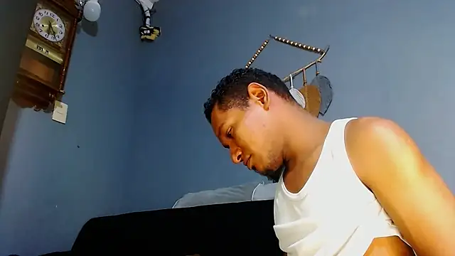 Grandeygruesa1 online show from March 20, 2025, 11:27 am