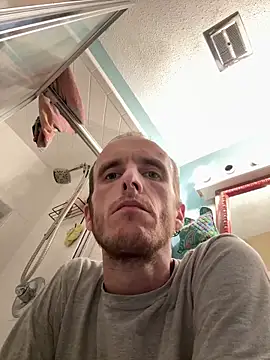 Snapshot of tleaper21101 chatting on September 24, 2025, 3:29 pm tleaper21101 online show from September 24, 2025, 3:29 pm