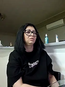 Milf Abigail online show from April 13, 2026, 11:20 pm