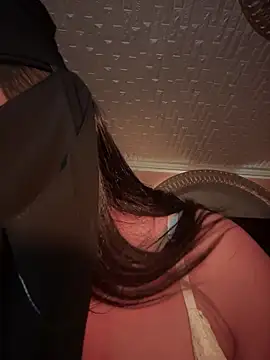 Snapshot of ORLA86 chatting on September 27, 2025, 9:21 pm ORLA86 online show from September 27, 2025, 9:21 pm