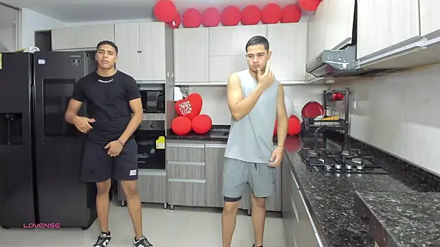 Snapshot of badguyss_bisex chatting on September 23, 2025, 11:17 am badguyss bisex online show from September 23, 2025, 11:17 am