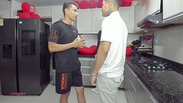 Snapshot of badguyss_bisex chatting on September 22, 2025, 11:27 am badguyss bisex online show from September 22, 2025, 11:27 am