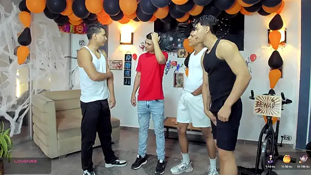 Snapshot of badguyss_bisex chatting on November 4, 2025, 11:25 am badguyss bisex online show from November 4, 2025, 11:25 am