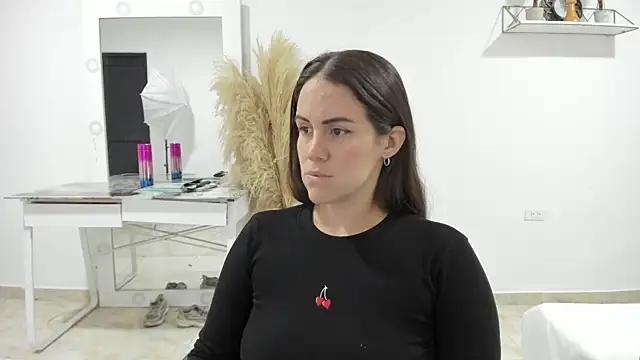 AURORA FRANKLIN online show from October 16, 2025, 3:53 pm